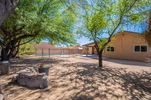 860 E Desert Ave, Apache Junction, AZ 85119 photo 3