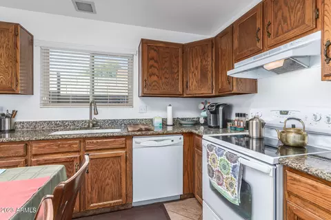 619 E Jensen St #89, Mesa, AZ 85203 photo 6