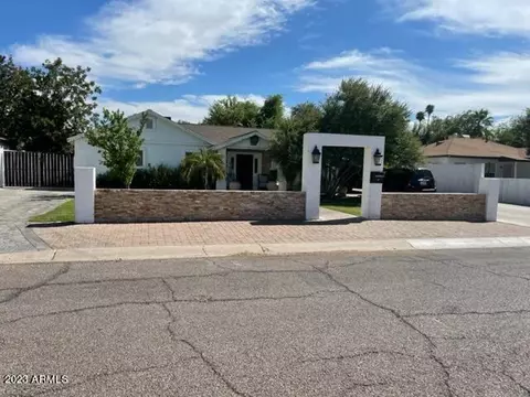 2217 N 37th St, Phoenix, AZ 85008