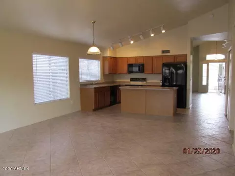 688 E Windsor Dr, Gilbert, AZ 85296 photo 6