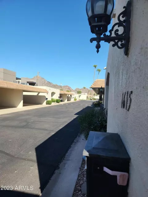 1615 E Borghese Pl, Phoenix, AZ 85016