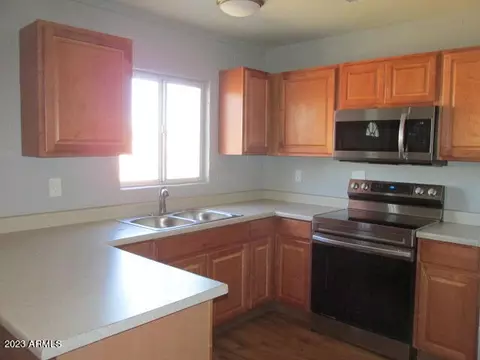 546 E Hilton Ave, Mesa, AZ 85204 photo 3