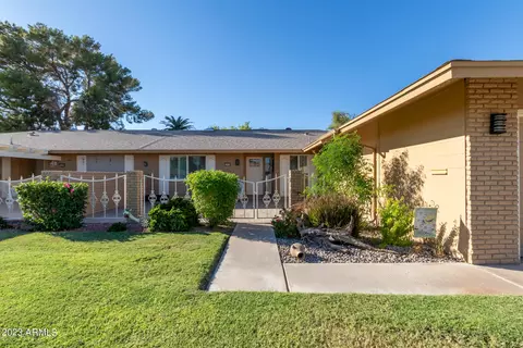 10418 W Kingswood Cir W, Sun City, AZ 85351