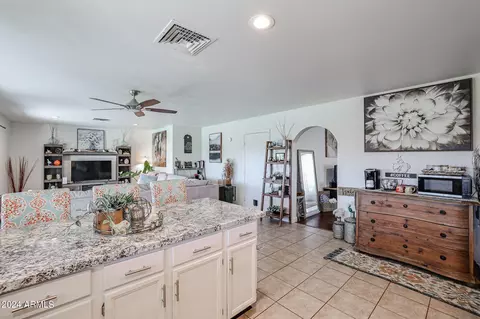 837 E Grandview St, Mesa, AZ 85203 photo 13