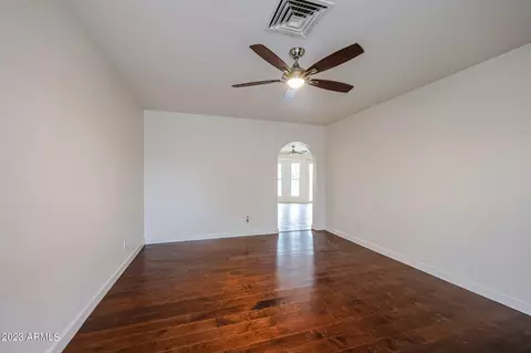 837 E Grandview St, Mesa, AZ 85203 photo 6