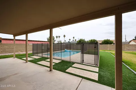 837 E Grandview St, Mesa, AZ 85203 photo 4