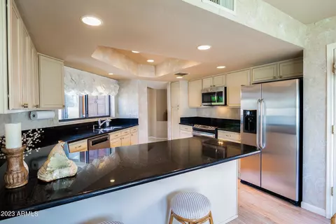 4071 E Round Hill Dr E, Phoenix, AZ 85028 photo 12