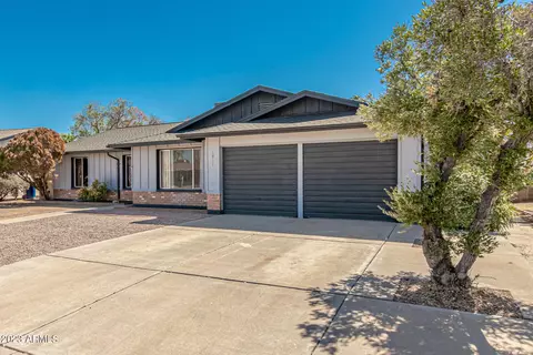 1911 E Cairo Dr, Tempe, AZ 85282 photo 2