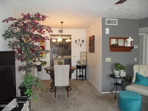17 E Ruth Ave #210, Phoenix, AZ 85020 photo 6
