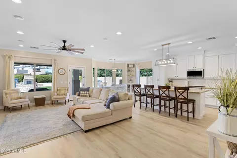 3040 E Packard Dr, Gilbert, AZ 85298 photo 9