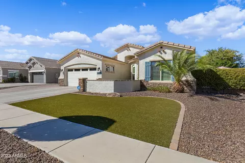 3040 E Packard Dr, Gilbert, AZ 85298 photo 2