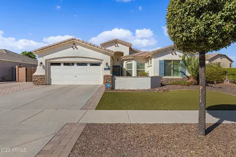 3040 E Packard Dr, Gilbert, AZ 85298