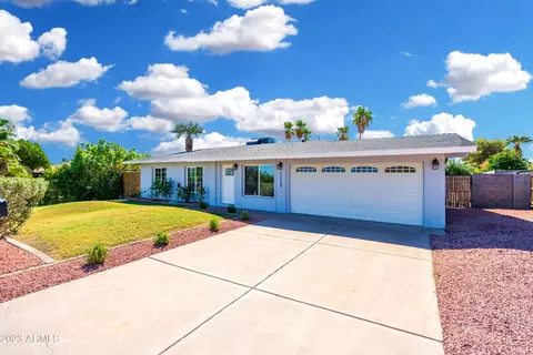 2115 E Greenway Rd, Phoenix, AZ 85022