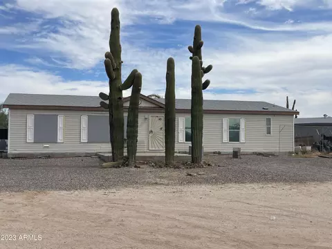 23060 E Bear Cave Trl, Florence, AZ 85132