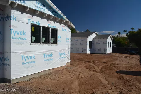 3135 N 53rd Pl, Phoenix, AZ 85018 photo 8