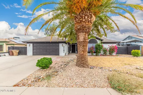 8440 W Mission Ln, Peoria, AZ 85345