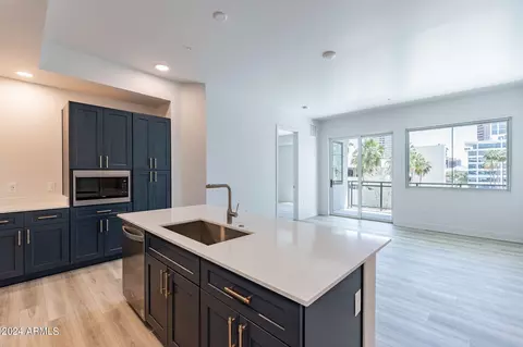 3131 N Central Ave #4013, Phoenix, AZ 85012