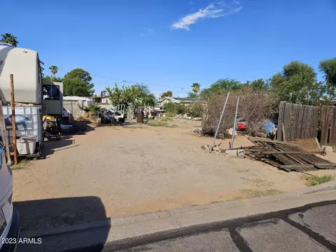 530 S 97th St #122, Mesa, AZ 85208