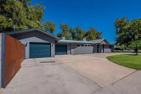 Exterior - 726 E Ocotillo Rd, Phoenix, AZ 85014 photo 3 of 26
