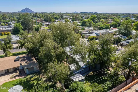 View/Area - 726 E Ocotillo Rd, Phoenix, AZ 85014 photo 4 of 16