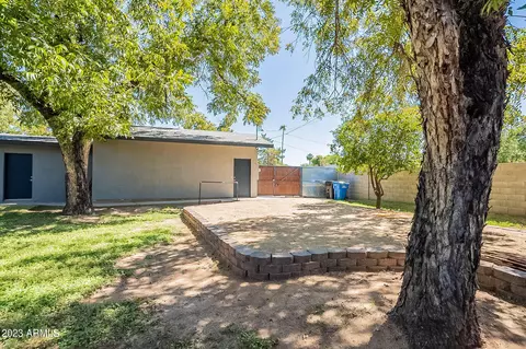 Exterior - 726 E Ocotillo Rd, Phoenix, AZ 85014 photo 24 of 26