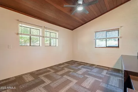 Bedroom - 726 E Ocotillo Rd, Phoenix, AZ 85014 photo 2 of 4