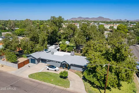 View/Area - 726 E Ocotillo Rd, Phoenix, AZ 85014 photo 14 of 16
