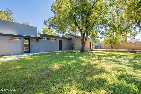 Exterior - 726 E Ocotillo Rd, Phoenix, AZ 85014 photo 17 of 26