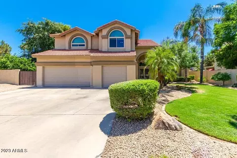 11203 W Fawn Ln, Avondale, AZ 85392