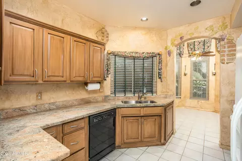 1864 E Redfield Rd, Tempe, AZ 85283 photo 10