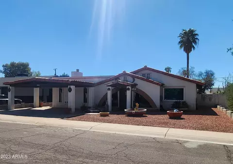 829 W 10th St, Tempe, AZ 85281