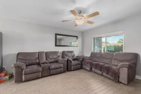 945 W La Jolla Dr, Tempe, AZ 85282 photo 5