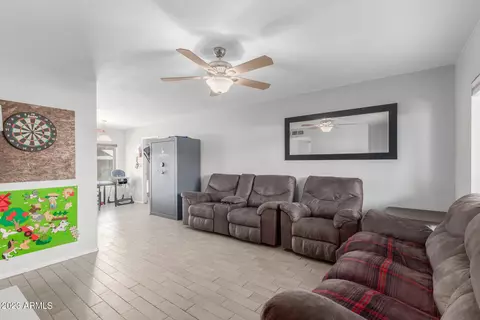 945 W La Jolla Dr, Tempe, AZ 85282 photo 4