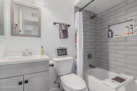 945 W La Jolla Dr, Tempe, AZ 85282 photo 14