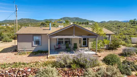 9345 S Donald Trl, Kirkland, AZ 86332