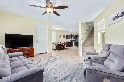 1642 S Desert View Pl, Apache Junction, AZ 85120 photo 4
