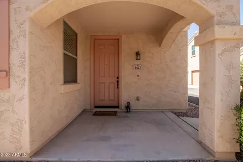 1642 S Desert View Pl, Apache Junction, AZ 85120 photo 2