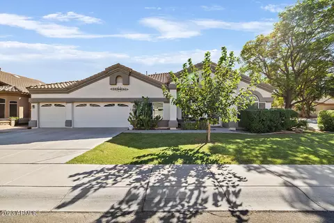 1713 S Boulder St, Gilbert, AZ 85295