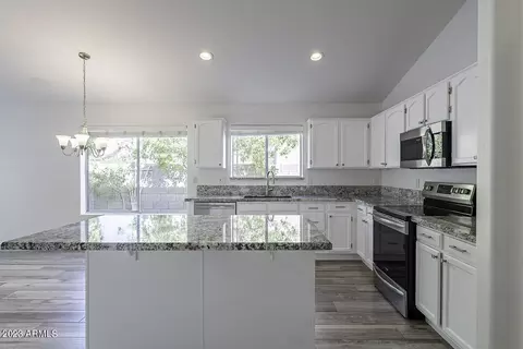 4252 E Raven Rd, Phoenix, AZ 85044 photo 6