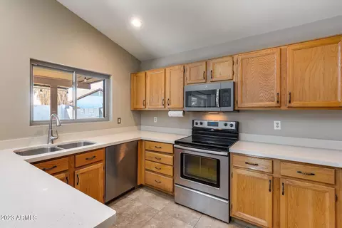 1949 E Rosemonte Dr, Phoenix, AZ 85024 photo 9