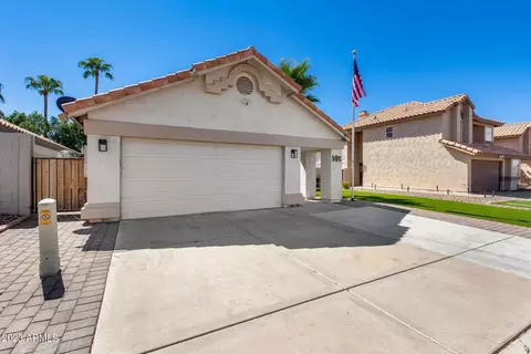1949 E Rosemonte Dr, Phoenix, AZ 85024 photo 2