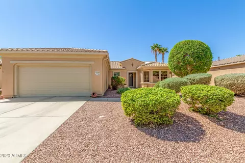 15529 W Moonlight Way, Surprise, AZ 85374