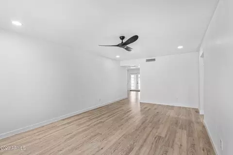 11216 N 43rd Dr, Glendale, AZ 85304 photo 6