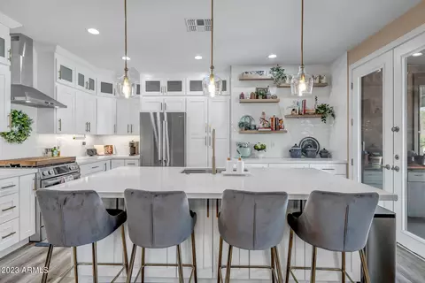 2440 W Memorial Dr, Phoenix, AZ 85086