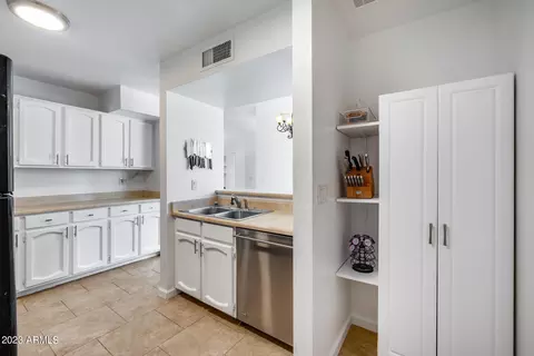 1944 E Behrend Dr, Phoenix, AZ 85024 photo 7
