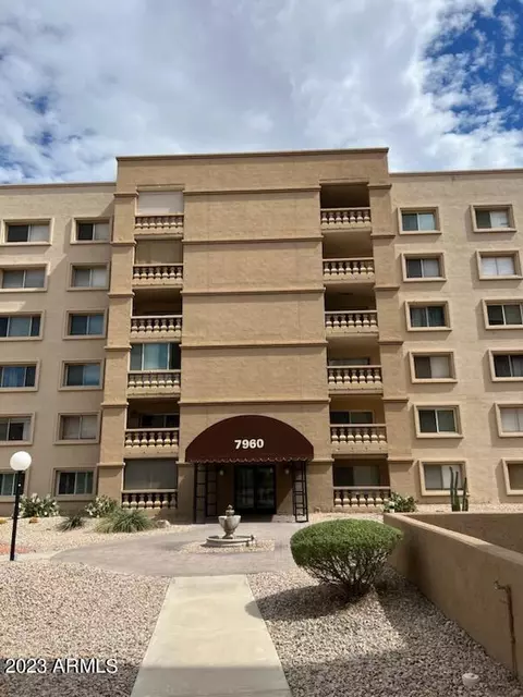 7960 E Camelback Rd #108, Scottsdale, AZ 85251