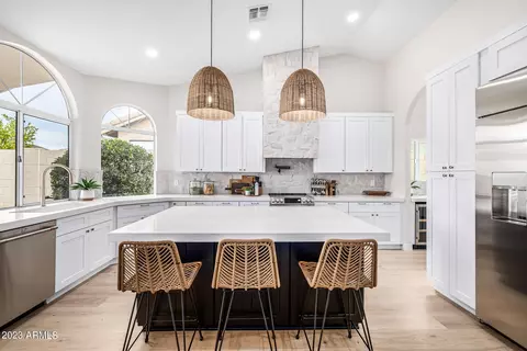 9412 E Palm Tree Dr, Scottsdale, AZ 85255