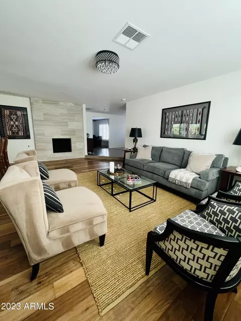 2440 E Lincoln Cir, Phoenix, AZ 85016 photo 12