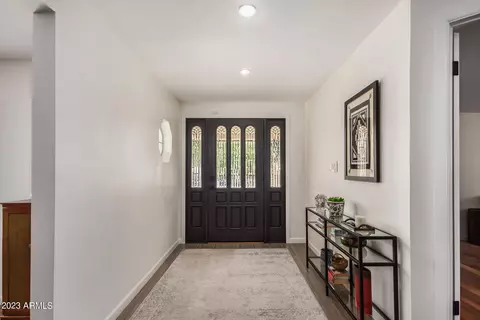 2440 E Lincoln Cir, Phoenix, AZ 85016 photo 9
