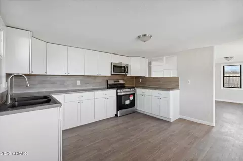 417 W Taylor Ave, Coolidge, AZ 85128